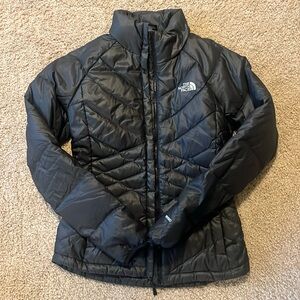 Woman’s North Face 550